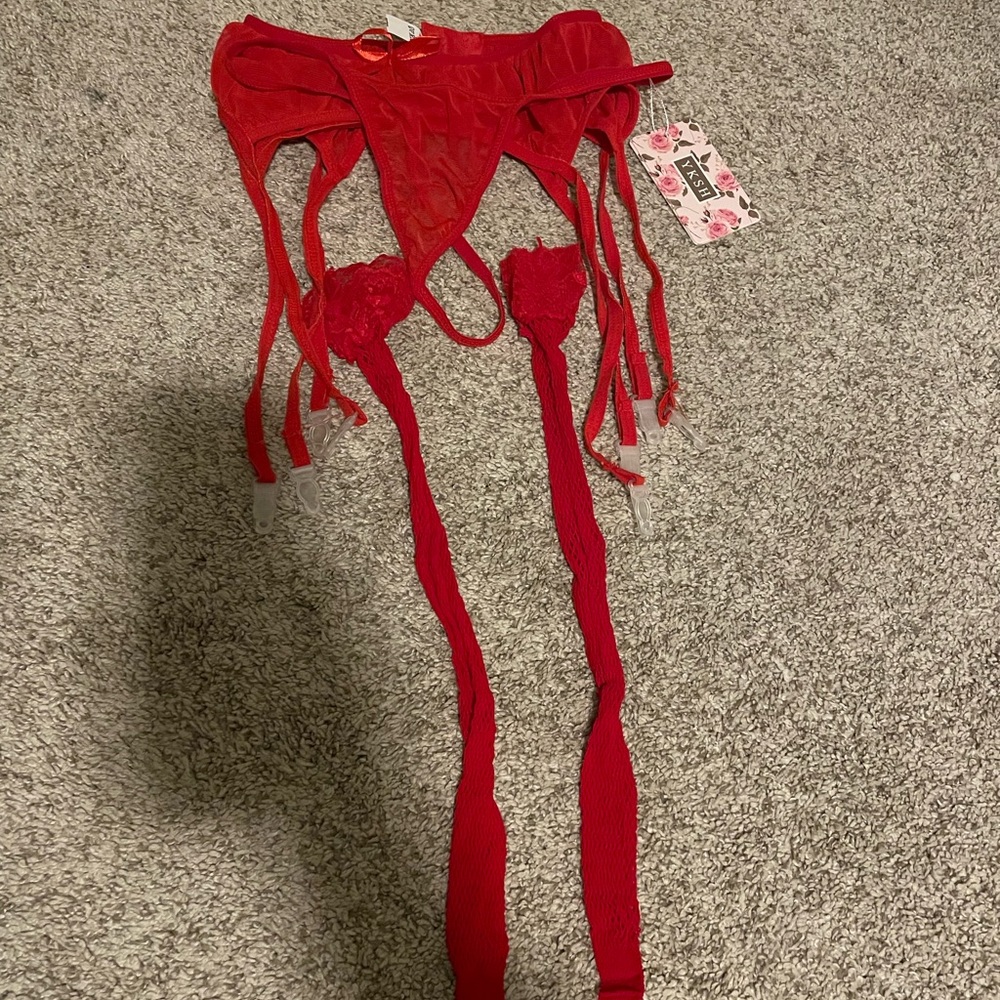 New in Bag Garter Set